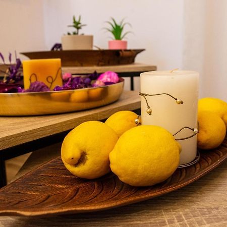 Lemon Garden Stylish Private Apartment Каламата Екстериор снимка