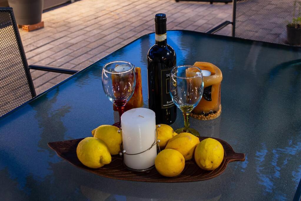 Lemon Garden Stylish Private Apartment Каламата Екстериор снимка