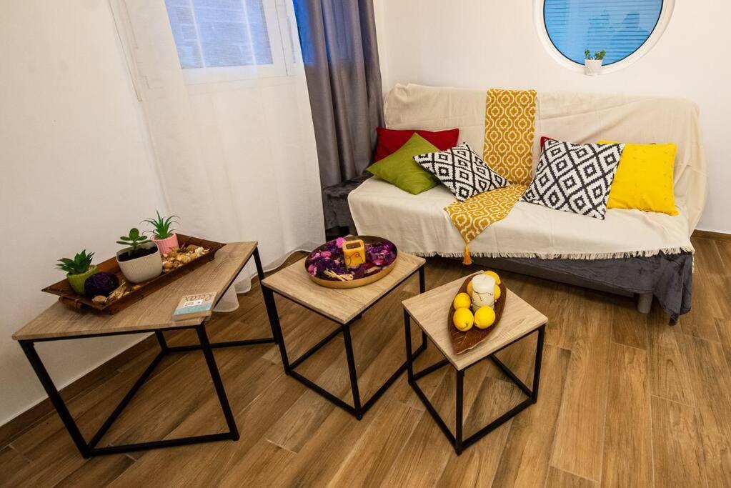 Lemon Garden Stylish Private Apartment Каламата Екстериор снимка